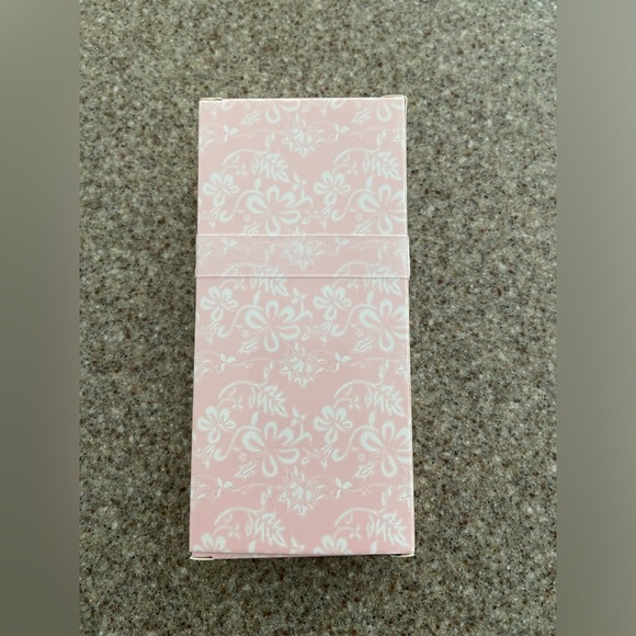 Shower Gift for Guests: Heart Shaped Measuring Spoons - Picture 3 of 9